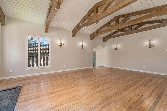 3727 Arbolada Rd