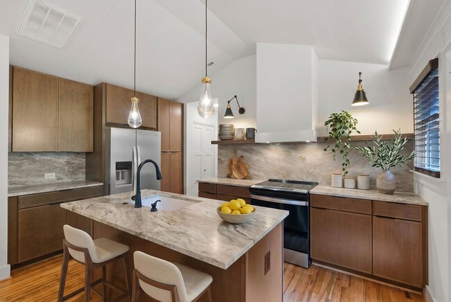 Photo - 206 Ashley Ave