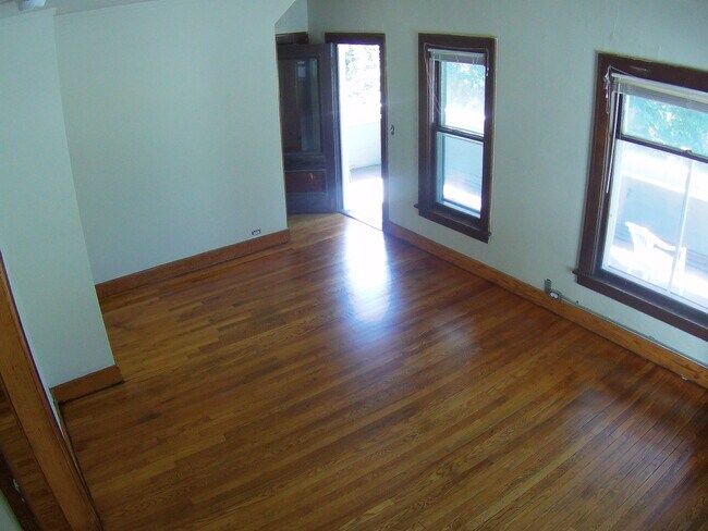 Photo - 916 W Lovell St Unit #2