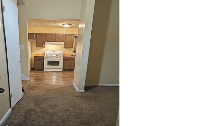 Photo - Awesome 3 Bedroom/2.5 Bath Home For Rent! ...