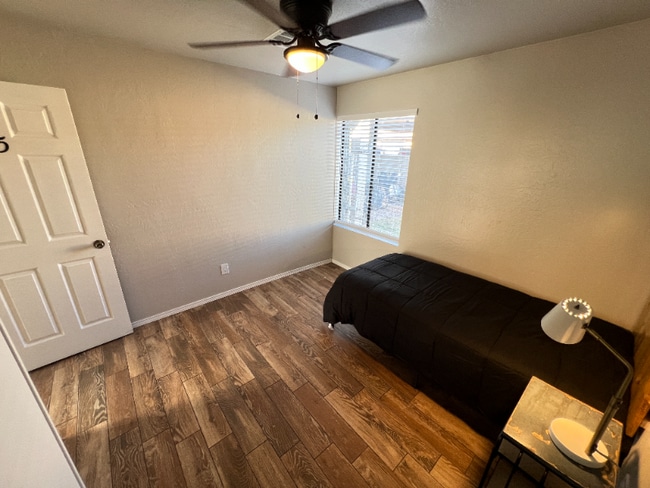 Photo - 3645 W Hadley St