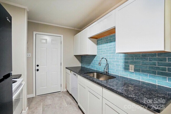 Photo - 1412 Wembley Dr