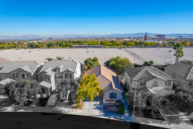 Photo - 504 Lacabana Beach Drive