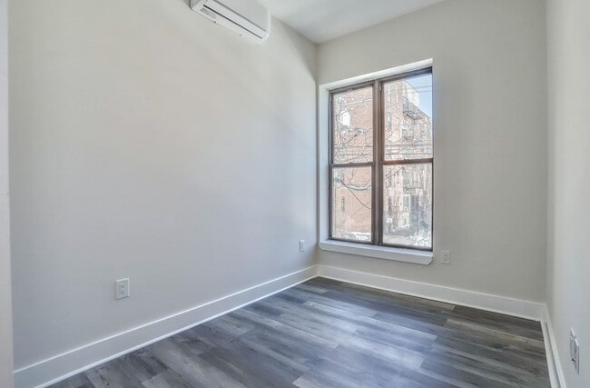 Photo - 147 Grant Ave Unit 2