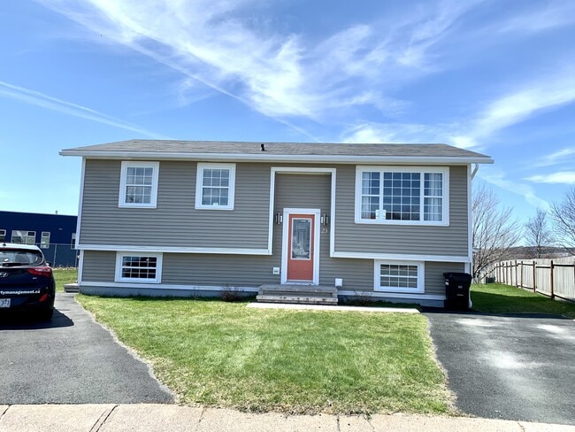 Photo - 23 Pole Crescent