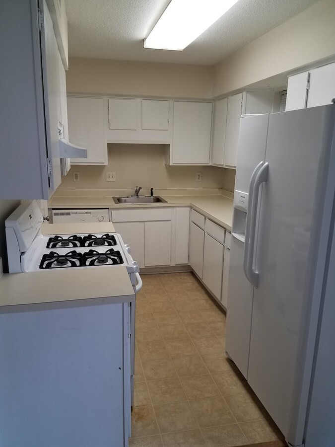 Photo - Great Location for Townhome in Marietta 30064