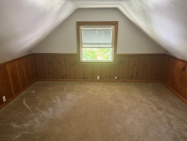 1107 Hannah Ave Unit #2
