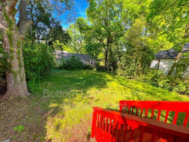 Photo - 1529 Newcastle St
