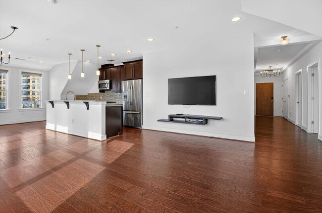 Photo - 1107 S Walter Reed Dr Unit Apt 304