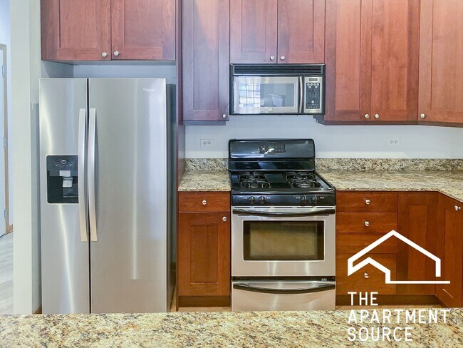 Photo - 3338 N Sheffield Ave Unidad 3