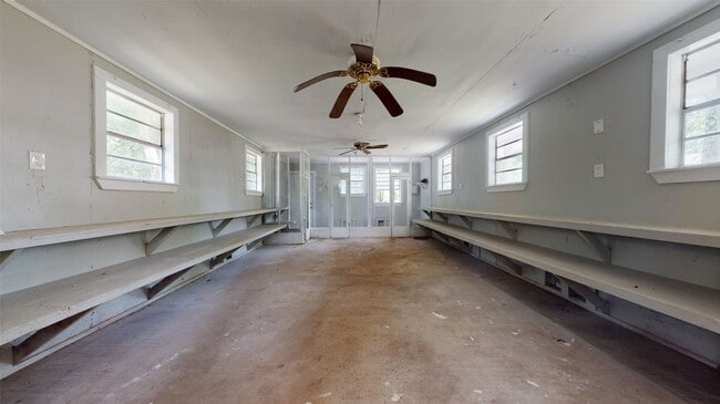 Building Photo - 14246 FM1314