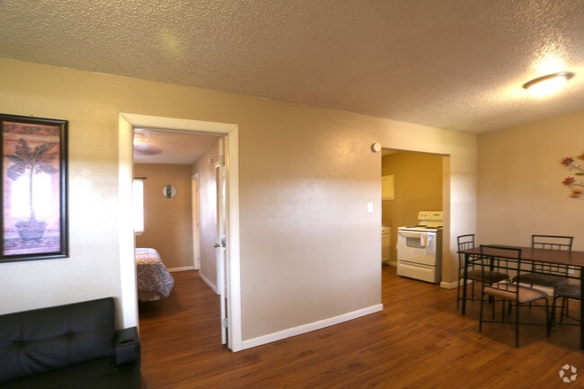 Photo - Bella Vista Apartments