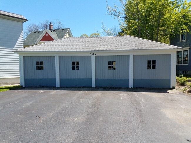 Photo - 304 S Madison St Unit 1B