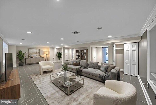 Photo - 5306 Bradley Blvd