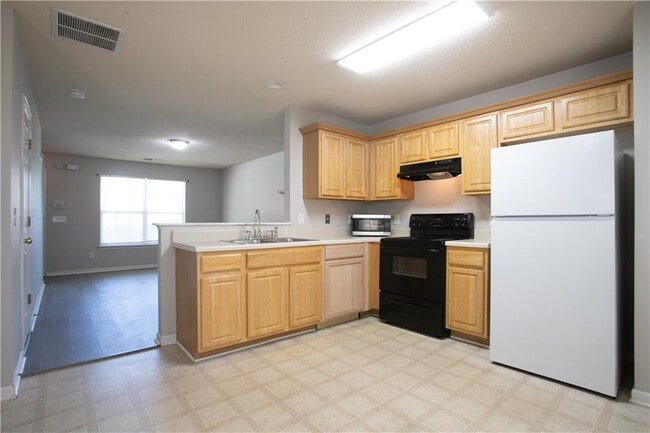 Photo - 645 Stadler Pointe