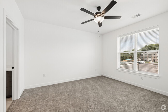 C1 - 3BR, 2BA - 1,193SF