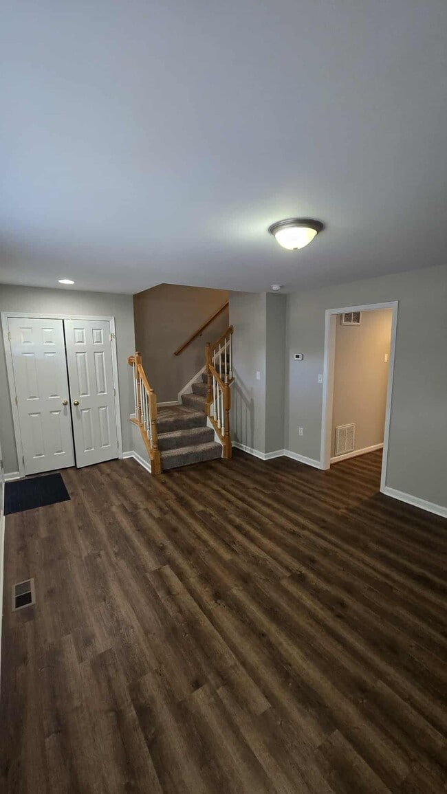 Photo - 511 National Ave