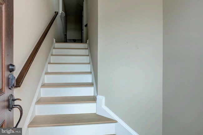 Photo - 42607 Offenham Terrace