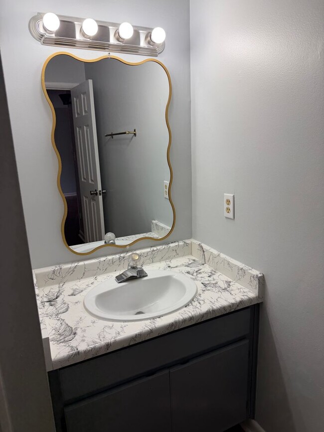 Photo - Relax and Enjoy Lake Royale! Unit D21B