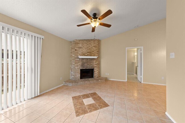 Photo - 313 Greenlawn Blvd