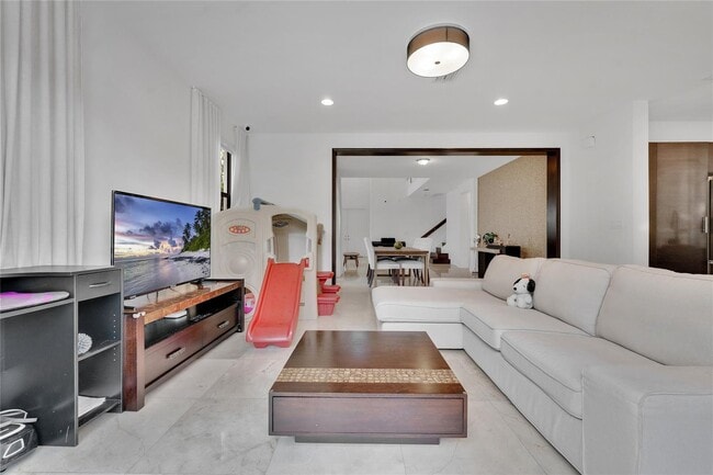 Photo - 10574 NW 70th Ln