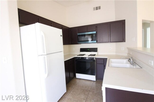 Photo - GATED 2 BED/2BATH CONDO IN NORTH LAS VEGAS Unit 2041