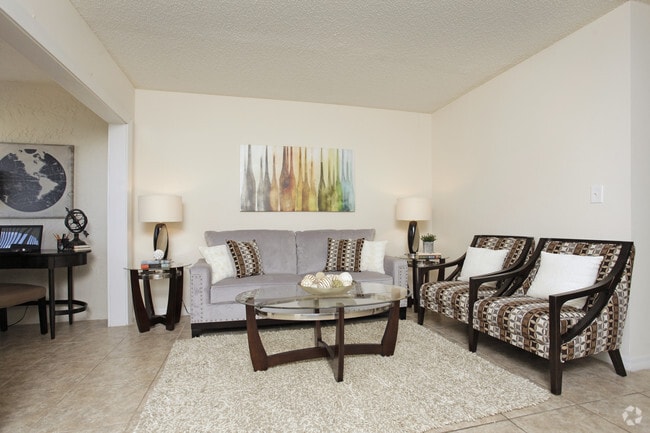 Photo - La Estancia Apartments