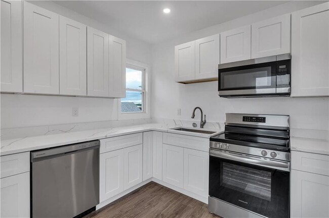 Photo - 1320 Elmwood Ave Unidad 3