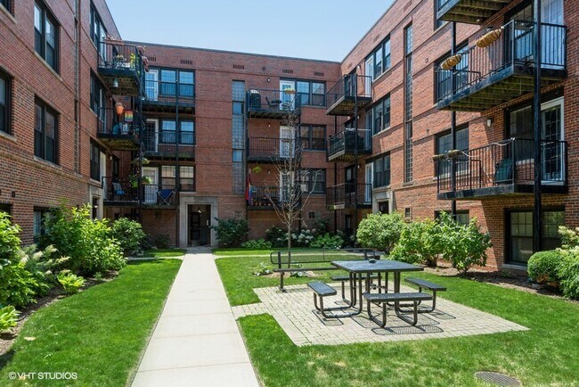 Building Photo - 5228 N Campbell Ave Unit 2A