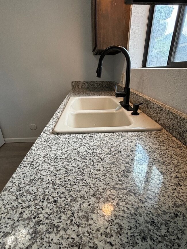 Photo - First Street Unidad #D