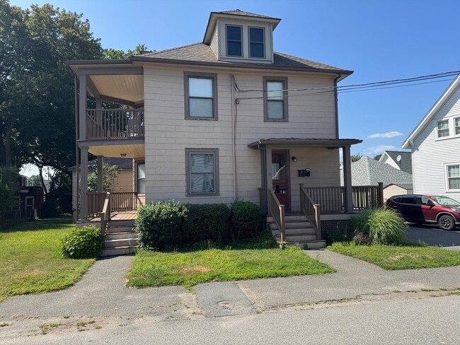 Building Photo - 9-11 S Pine St Unit 3 Rental