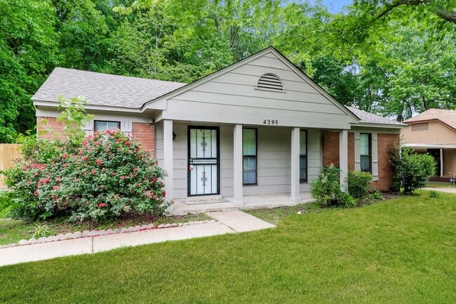 Photo - 4395 Kerwin Dr