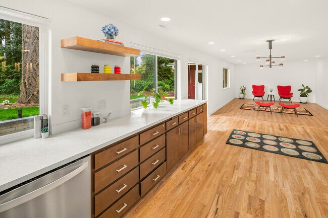 Photo - 13306 NE 72nd St