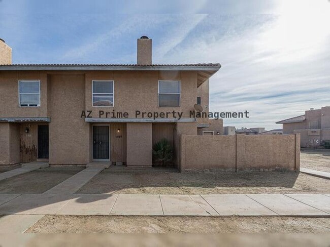 Photo - 6935 W Devonshire Ave