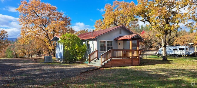 Building Photo - 20525 Sawyer Rd Rental