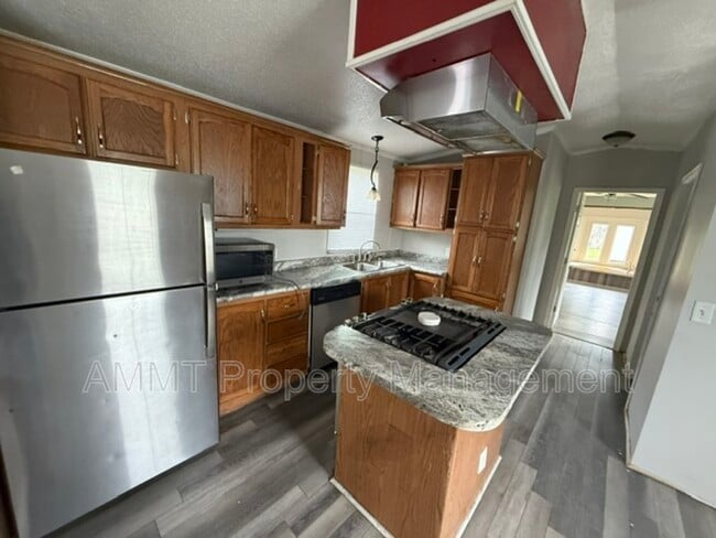 Photo - 1735 Blackhawk Dr