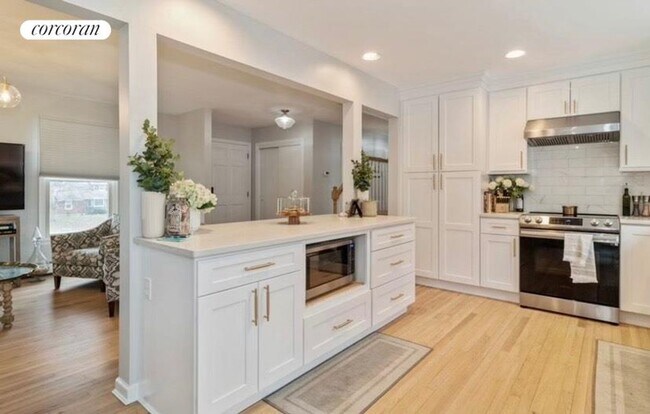 Photo - 20 Underhill Dr