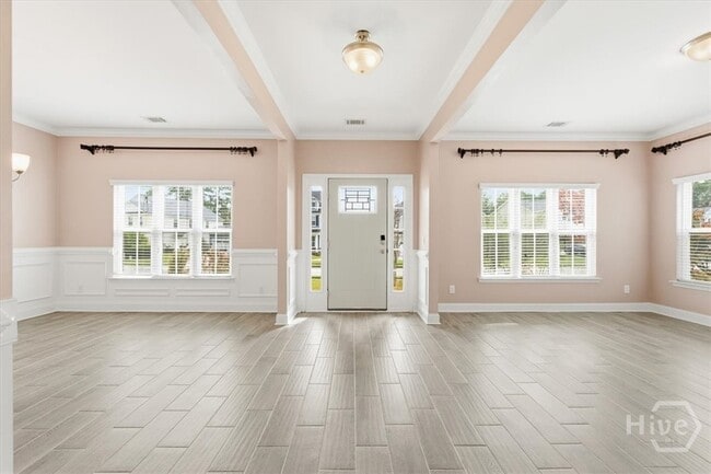 Photo - 360 Waverly Ln