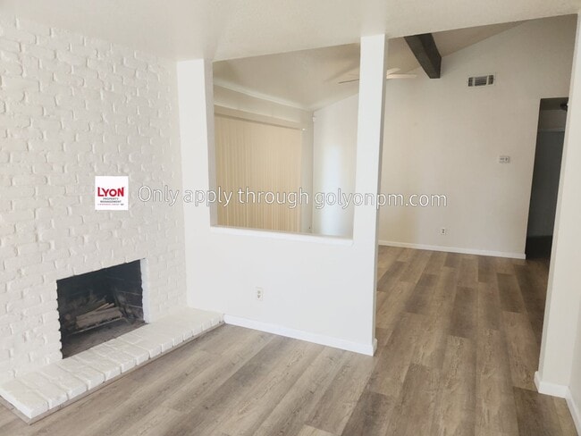 Photo - Renovated Halfplex! - Available Now!!