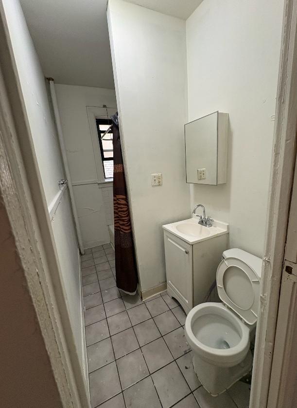 Photo - 5 Laidlaw Ave