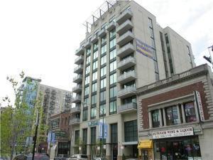 Building Photo - 744 N Clark St Unit 503