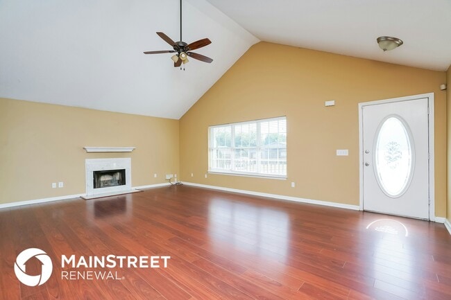 Photo - 501 Cedar Park Cir