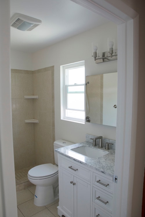 Photo - 4600 Catalpa St Unit 3