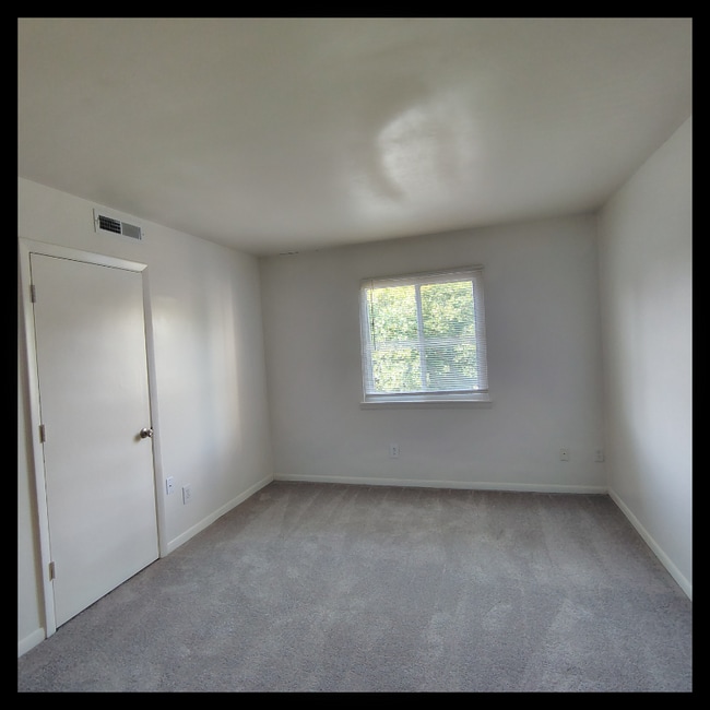 Photo - 600 Reusens Rd Unit D38