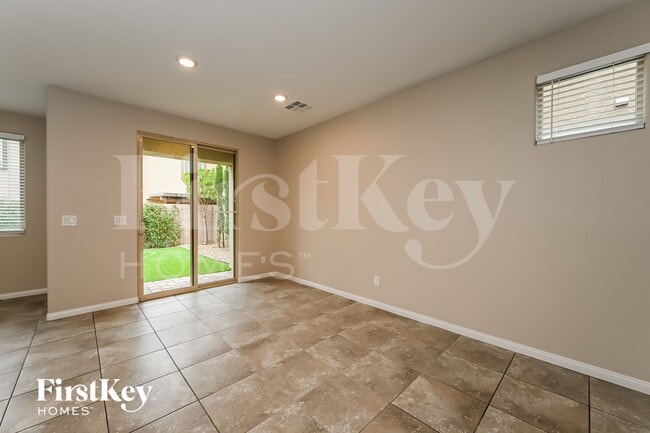 Photo - 9228 S Park St