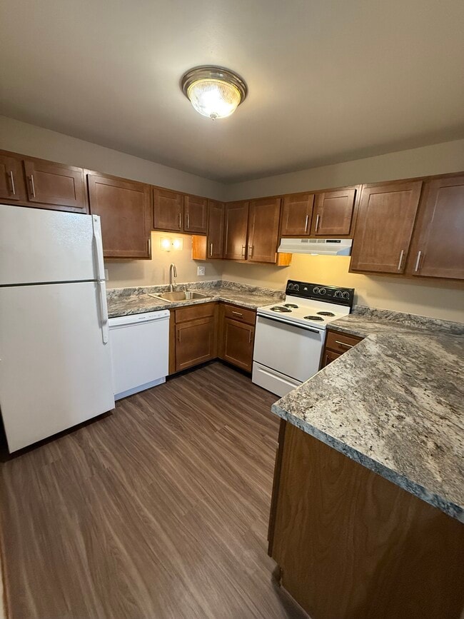 Kitchen - Willow Glen Apartments