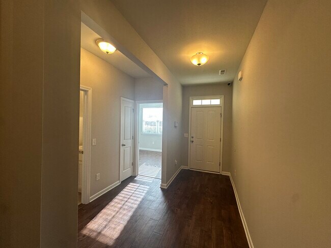 Photo - 8170 E Highcroft Dr NE