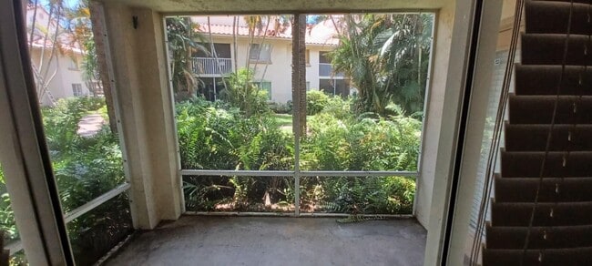 Photo - 19111 Glenmoor Dr