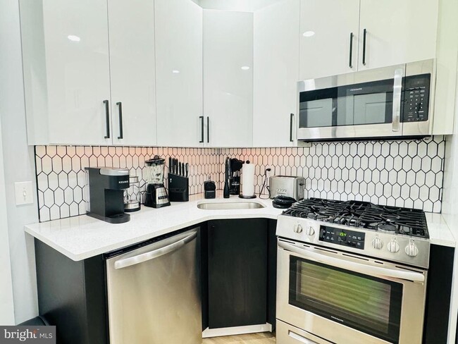 Photo - 1324 N 5th St