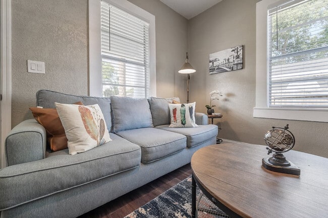 Photo - 2501 W North B St Unidad FL1-ID1053134P